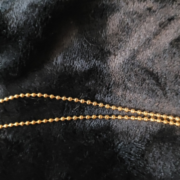 Queen of hearts necklace - Picture 5 of 6